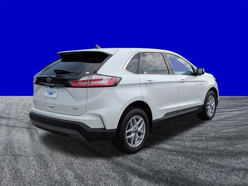 White Metallic 2022 Ford Edge SEL