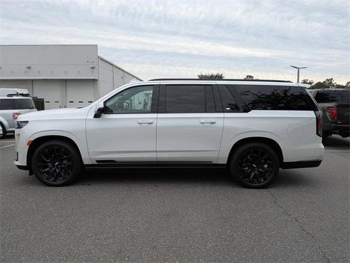 2023 Cadillac Escalade ESV Sport