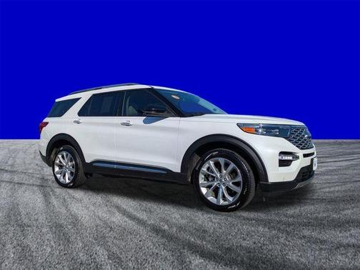 White 2021 Ford Explorer Platinum