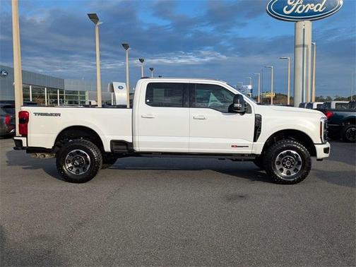 2024 Ford F-350 Lariat Super Duty