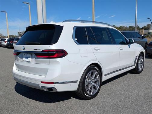 2023 BMW X7 xDrive40i