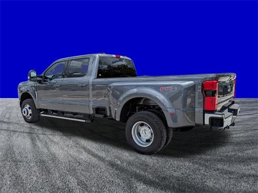 2025 Ford F-350 Lariat Super Duty