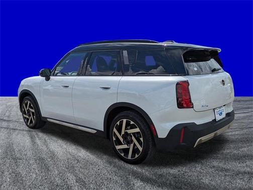 2025 MINI Countryman Base