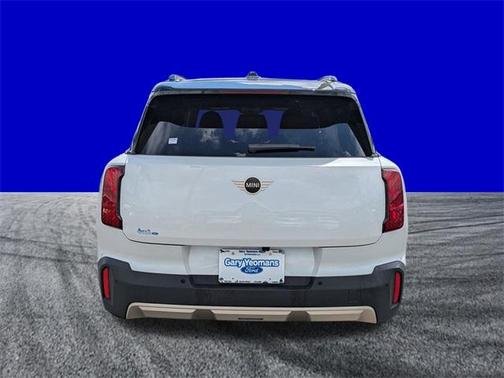 2025 MINI Countryman Base