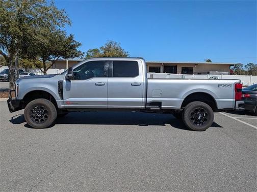2024 Ford F-350 Lariat Super Duty