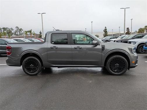 2026 Ford Maverick Lobo Standard