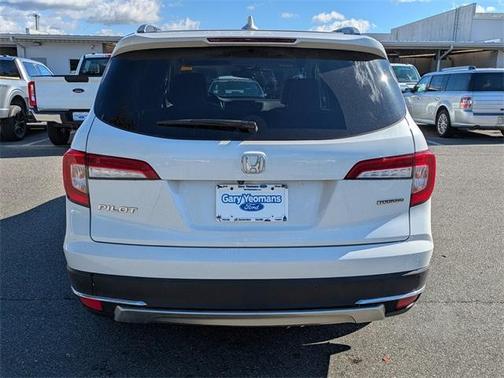 2022 Honda Pilot Touring 7-Passenger