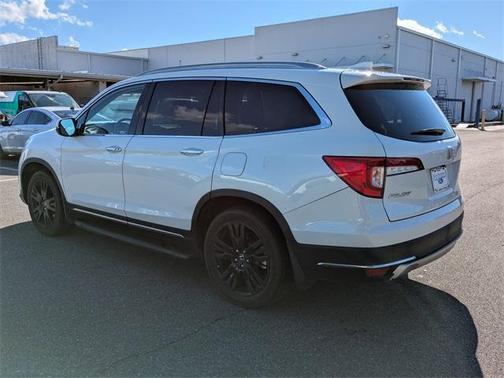 2022 Honda Pilot Touring 7-Passenger