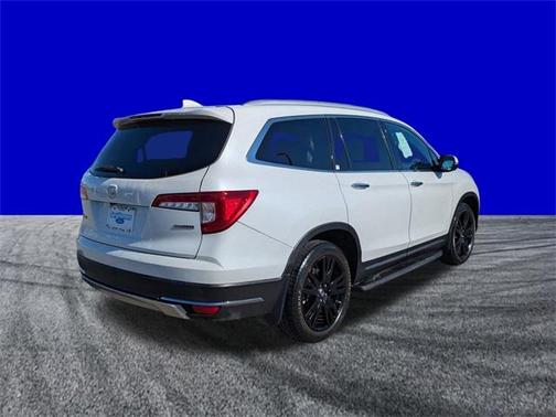 2022 Honda Pilot Touring 7-Passenger