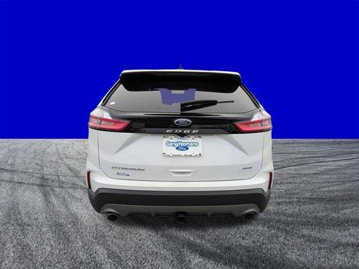 Star White 2023 Ford Edge Titanium