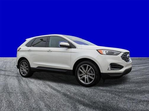 Star White 2023 Ford Edge Titanium