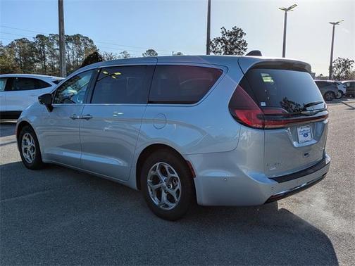 2024 Chrysler Pacifica Limited