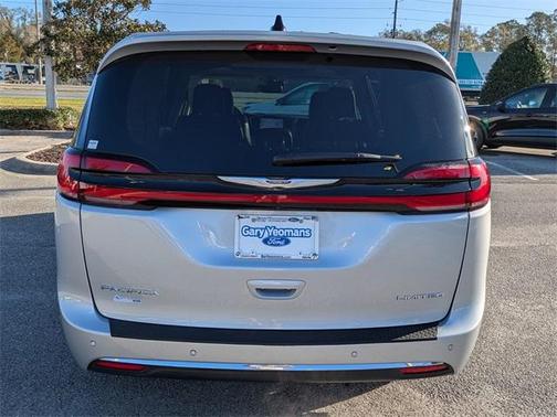 2024 Chrysler Pacifica Limited