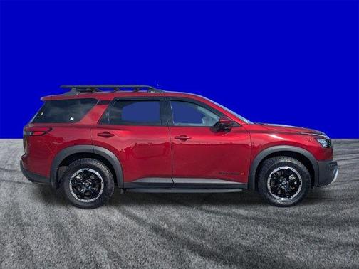 Scarlet Ember 2024 Nissan Pathfinder Rock Creek