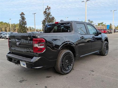 2026 Ford Maverick Lobo Standard