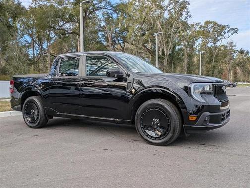 2026 Ford Maverick Lobo Standard