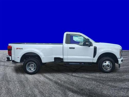 Oxford White 2026 Ford F-350 XL
