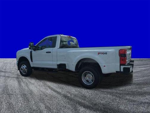Oxford White 2026 Ford F-350 XL