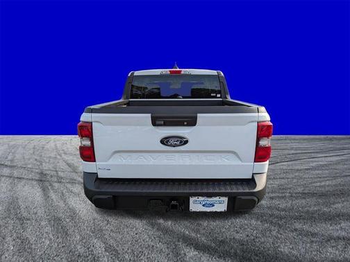 Oxford White 2026 Ford Maverick Lariat