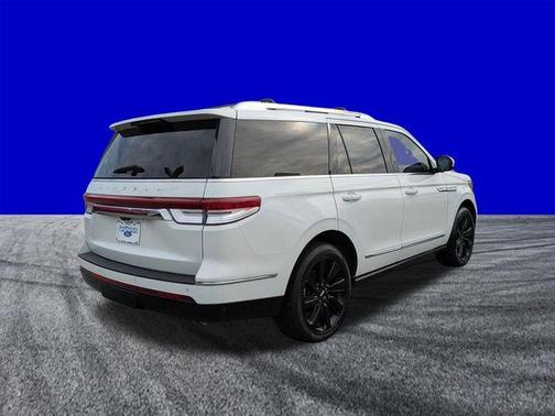 Pristine White 2023 Lincoln Navigator Reserve