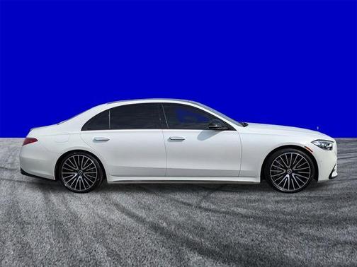 MANUFAKTUR Moonlight White Metallic 2024 Mercedes-Benz S-Class S 580 4MATIC
