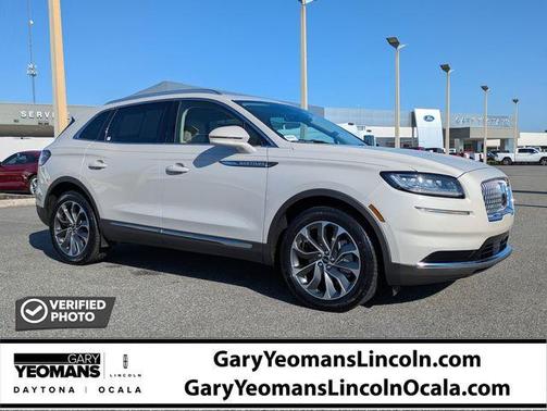 Pearl Metallic 2023 Lincoln Nautilus Reserve