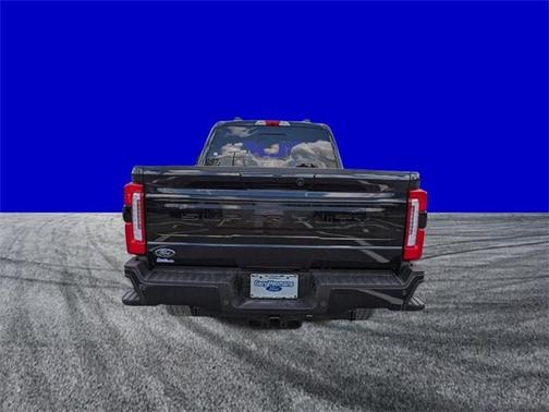 2025 Ford F-350 Platinum