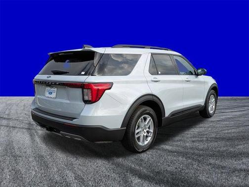White Metallic 2026 Ford Explorer Active