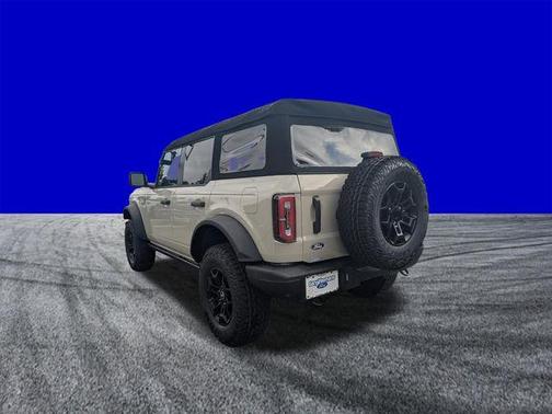 Desert Sand 2026 Ford Bronco Badlands