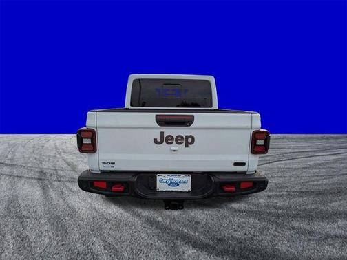 Bright White Clearcoat 2023 Jeep Gladiator Rubicon