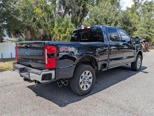 2024 Ford F-350 Lariat Super Duty