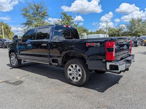 2024 Ford F-350 Lariat Super Duty
