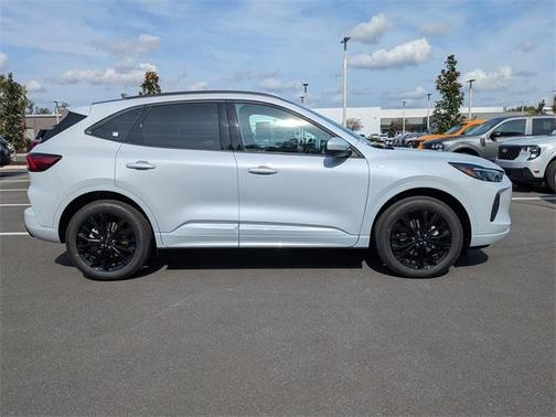2026 Ford Escape ST-Line Elite