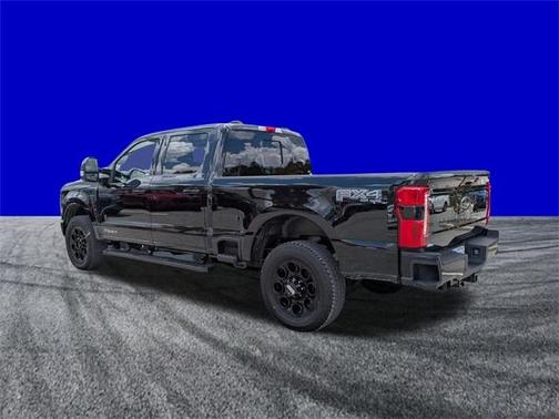 2025 Ford F-350 Lariat Super Duty