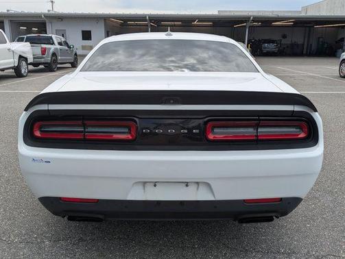 White Knuckle Clearcoat 2019 Dodge Challenger SRT Hellcat