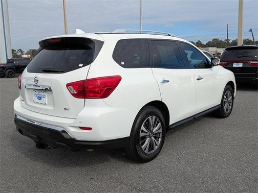 2019 Nissan Pathfinder SV