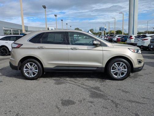 White Gold 2018 Ford Edge Titanium
