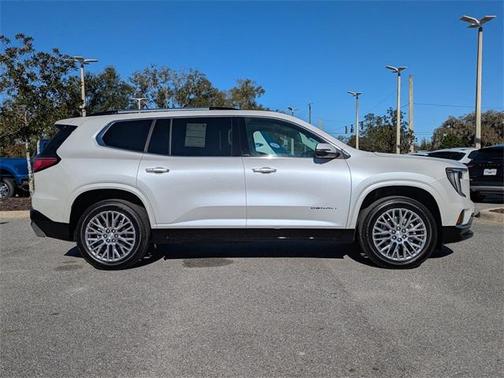 2024 GMC Acadia Denali