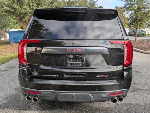 2022 GMC Yukon XL AT4