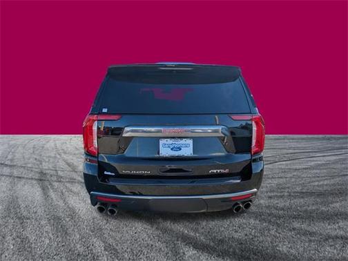 2022 GMC Yukon XL AT4