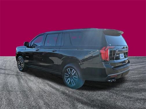 2022 GMC Yukon XL AT4