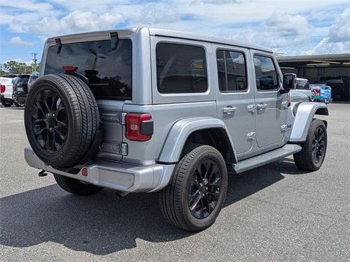 2021 Jeep Wrangler Unlimited Sahara Altitude
