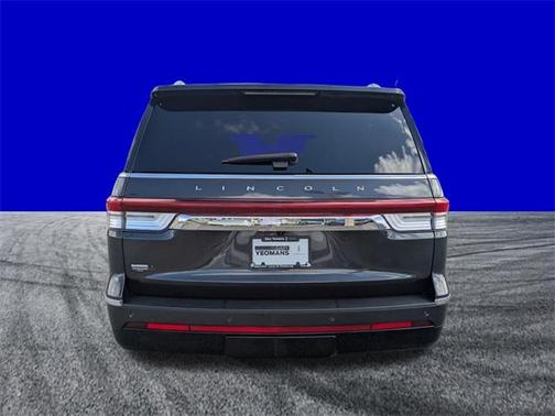 2022 Lincoln Navigator L Reserve