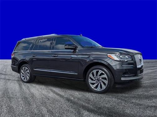 2022 Lincoln Navigator L Reserve