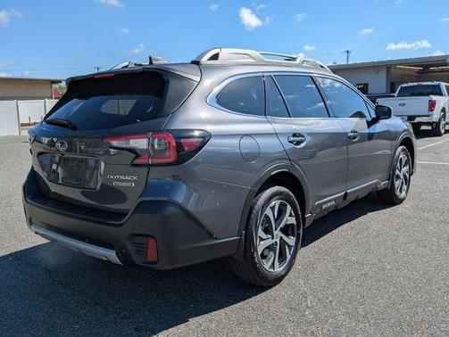 Magnetite Gray Metallic 2022 Subaru Outback Touring