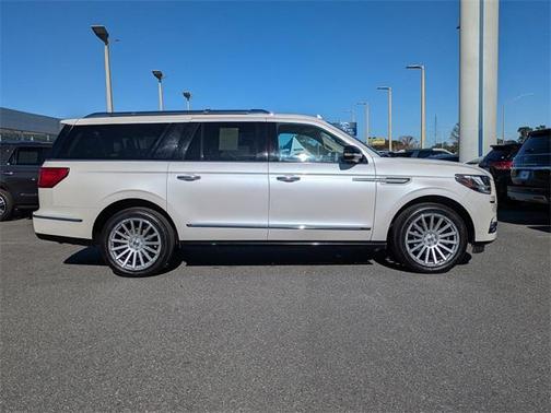 2019 Lincoln Navigator L Reserve