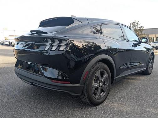 2022 Ford Mustang Mach-E Select