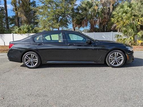 2016 BMW 750 i xDrive