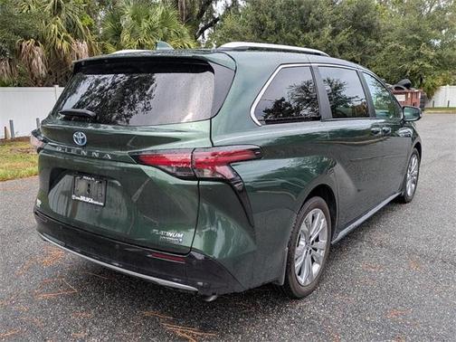 2024 Toyota Sienna Platinum 7 Passenger