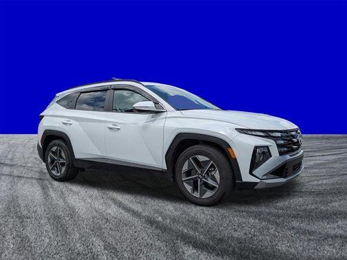 Serenity White Pearl 2025 Hyundai TUCSON SEL Convenience